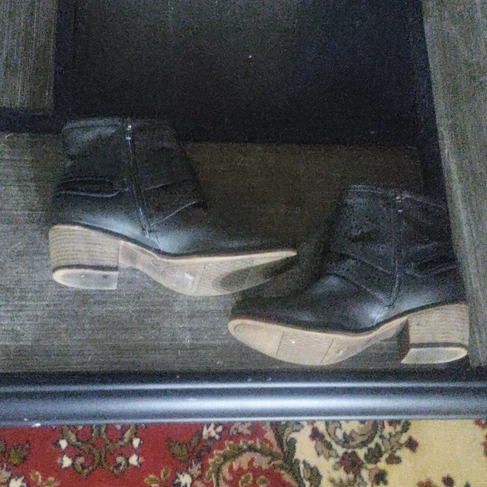 Ankle Boots with Cutout Design